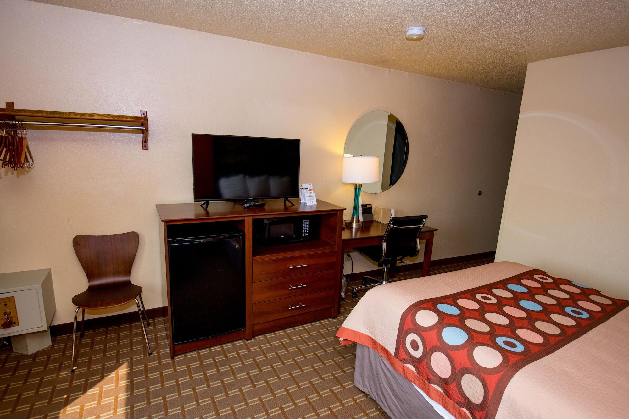 Super 8 By Wyndham Altoona Hotell Eksteriør bilde